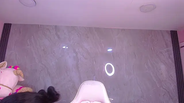 Skye Little v online show from 11/06/25, 04:24