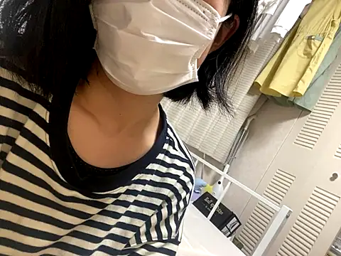 Snapshot of riri_riri_jp chatting on 10/30/25, 02:51 riri riri jp online show from 10/30/25, 02:51