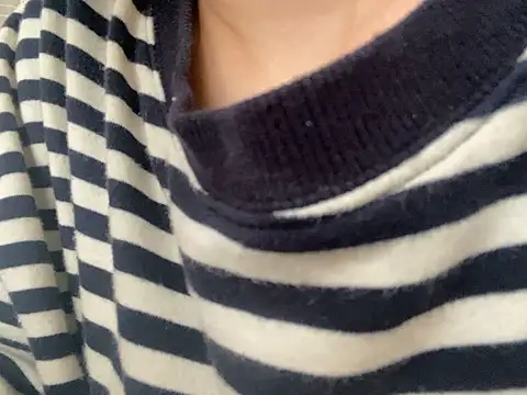 Snapshot of riri_riri_jp chatting on 11/01/25, 02:24 riri riri jp online show from 11/01/25, 02:24