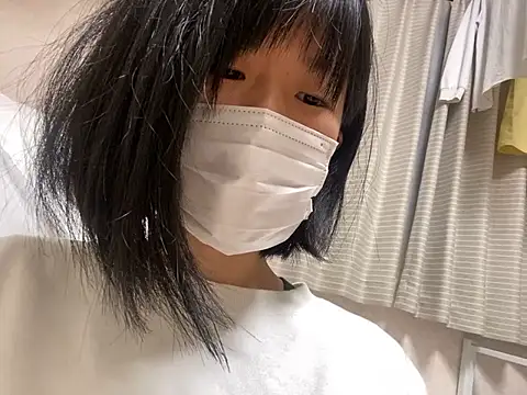 Snapshot of riri_riri_jp chatting on 11/10/25, 09:41 riri riri jp online show from 11/10/25, 09:41