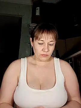 Snapshot of Marlyn_Martie chatting on 02/05/25, 06:59 Marlyn Martie online show from 02/05/25, 06:59