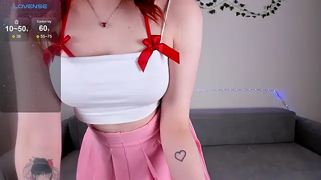 Snapshot of EmmyStar_ chatting on 03/13/25, 10:10 EmmyStar  online show from 03/13/25, 10:10