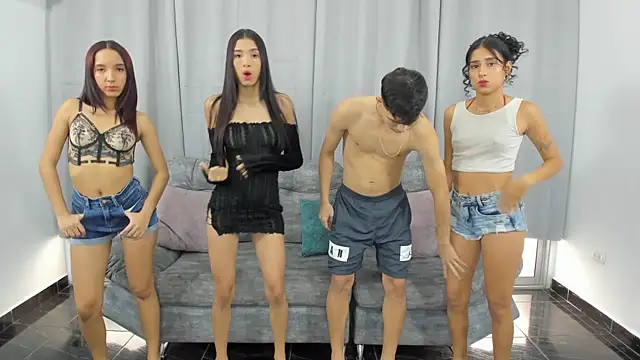 hotlittleones18 online show from 03/14/25, 07:12