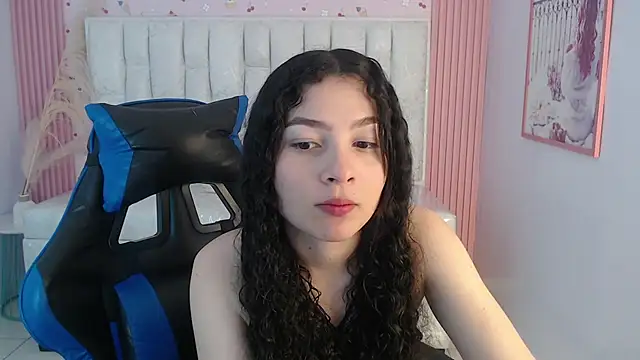 shalon diaz s online show from 10/13/25, 08:09