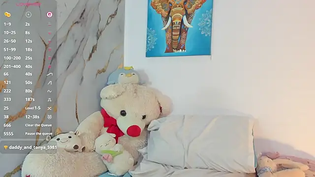 cute dani01 online show from 10/28/25, 09:39