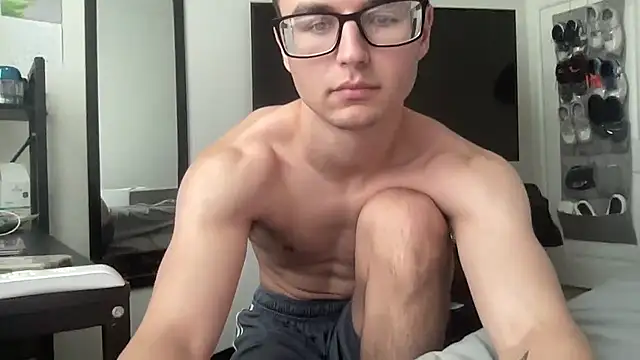 Snapshot of ryan_28747 chatting on 11/12/25, 07:24 ryan 28747 online show from 11/12/25, 07:24