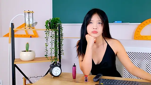 AnneCurtis online show from 10/22/25, 03:07