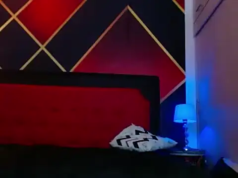 Snapshot of Cristian_white chatting on 02/02/25, 06:53 Cristian white online show from 02/02/25, 06:53