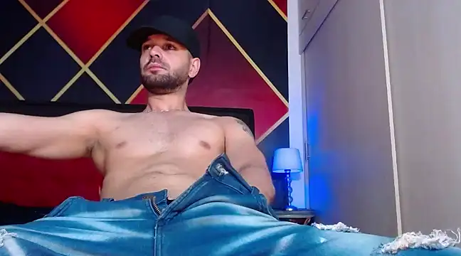 Snapshot of Cristian_white chatting on 03/17/25, 06:40 Cristian white online show from 03/17/25, 06:40