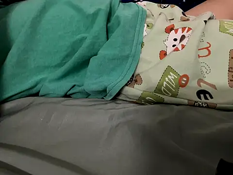 Snapshot of SievingPrep chatting on 10/20/25, 03:45 SievingPrep online show from 10/20/25, 03:45