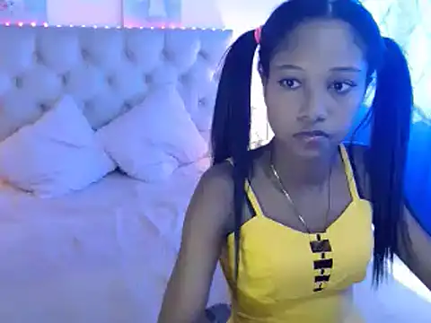 Snapshot of LITTLEDOLLHOT chatting on 01/21/25, 06:23 LITTLEDOLLHOT online show from 01/21/25, 06:23