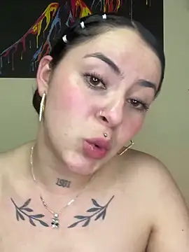 Emmie Hot online show from 02/12/25, 10:26