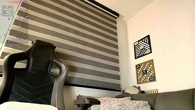 love sharol  online show from 10/25/25, 03:03