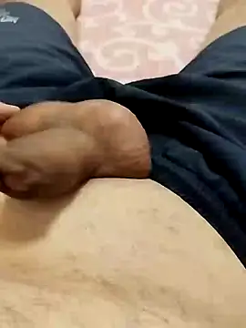 Snapshot of ALEX19833 chatting on 01/21/25, 05:51 ALEX19833 online show from 01/21/25, 05:51