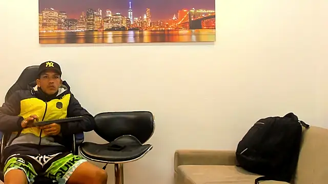 Snapshot of carlos_alber12 chatting on 01/29/25, 03:33 carlos alber12 online show from 01/29/25, 03:33