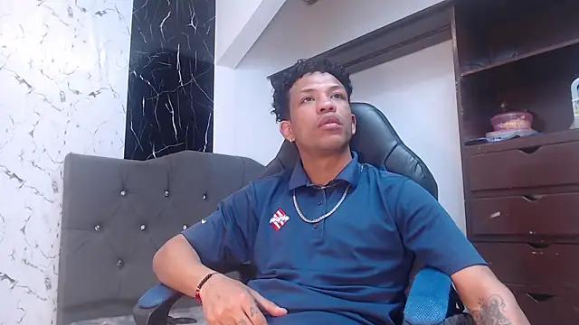 Snapshot of carlos_alber12 chatting on 09/10/25, 06:52 carlos alber12 online show from 09/10/25, 06:52
