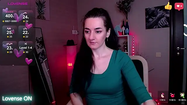 Snapshot of JessicaAlfo chatting on 02/21/25, 08:40 JessicaAlfo online show from 02/21/25, 08:40