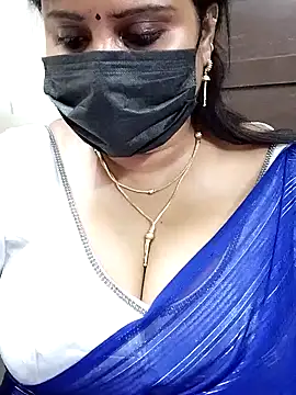 Queenflowerr online show from 01/29/25, 11:51