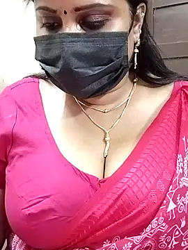 Queenflowerr online show from 02/14/25, 10:28