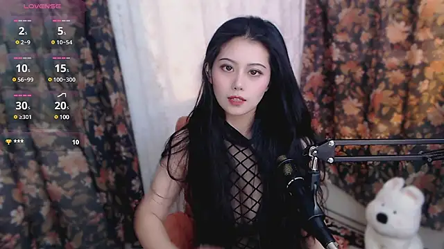 Snapshot of cat-lady-6688 chatting on 03/17/25, 10:49 cat-lady-6688 online show from 03/17/25, 10:49