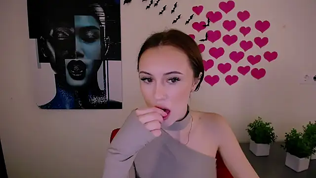 Snapshot of Nikonara_Love chatting on 01/21/25, 01:22 Nikonara Love online show from 01/21/25, 01:22