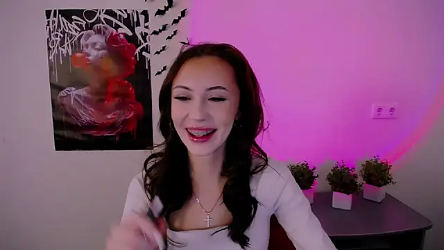 Snapshot of Nikonara_Love chatting on 02/09/25, 01:25 Nikonara Love online show from 02/09/25, 01:25