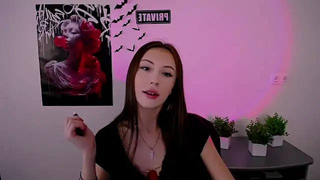 Snapshot of Nikonara_Love chatting on 02/16/25, 12:10 Nikonara Love online show from 02/16/25, 12:10