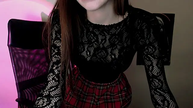 Snapshot of Nikonara_Love chatting on 03/10/25, 04:57 Nikonara Love online show from 03/10/25, 04:57