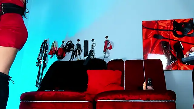 Snapshot of KaramStone chatting on 10/30/25, 11:44 KaramStone online show from 10/30/25, 11:44