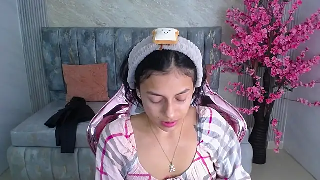 Snapshot of lilith_petit_sub chatting on 01/28/25, 12:54 lilith petit sub online show from 01/28/25, 12:54