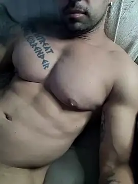 Snapshot of badbrown chatting on 10/07/25, 01:25 badbrown online show from 10/07/25, 01:25