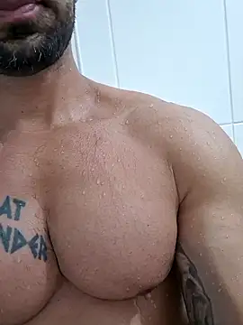 Snapshot of badbrown chatting on 11/09/25, 12:31 badbrown online show from 11/09/25, 12:31