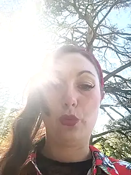 AdorahB3ll3 online show from 10/06/25, 02:14