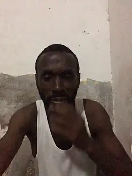 Snapshot of onewinnertee chatting on 11/14/25, 11:02 onewinnertee online show from 11/14/25, 11:02