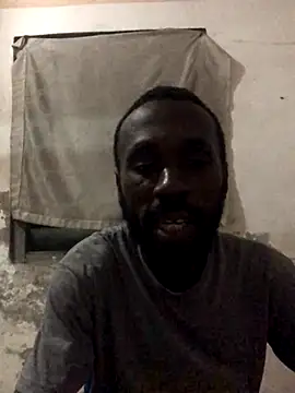 Snapshot of onewinnertee chatting on 12/03/25, 12:18 onewinnertee online show from 12/03/25, 12:18