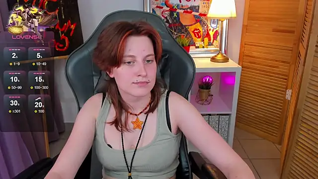 Snapshot of Jiffyyo chatting on 02/07/25, 12:17 Jiffyyo online show from 02/07/25, 12:17