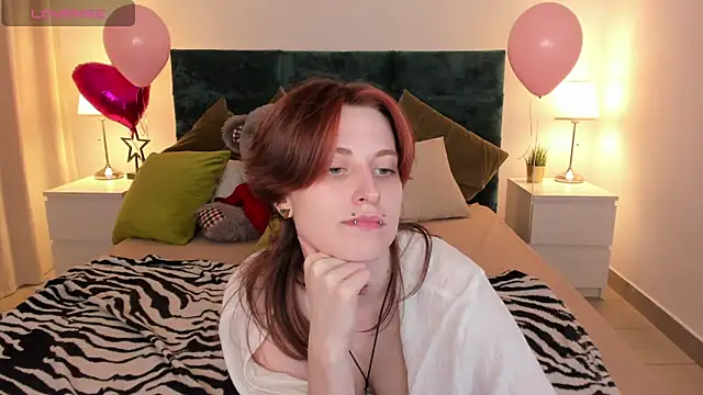 Snapshot of Jiffyyo chatting on 03/11/25, 05:35 Jiffyyo online show from 03/11/25, 05:35