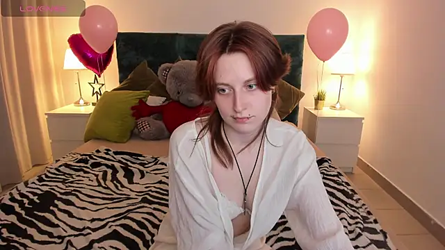 Snapshot of Jiffyyo chatting on 03/11/25, 08:42 Jiffyyo online show from 03/11/25, 08:42