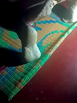 Snapshot of Bong-lady chatting on 09/26/25, 06:56 Bong-lady online show from 09/26/25, 06:56