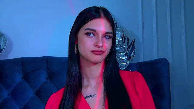 Snapshot of BeverlyMost chatting on 02/14/25, 04:31 BeverlyMost online show from 02/14/25, 04:31