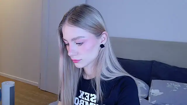 GabriellaOlsen online show from 11/22/25, 11:42