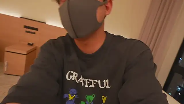 Snapshot of hansha_kun chatting on 03/12/25, 04:24 hansha kun online show from 03/12/25, 04:24