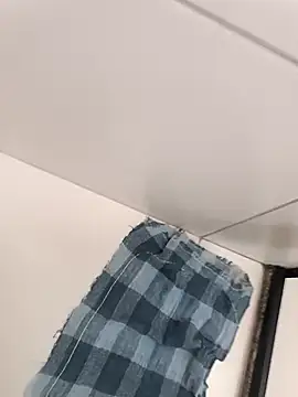 Snapshot of Trixboy201 chatting on 10/31/25, 10:05 Trixboy201 online show from 10/31/25, 10:05