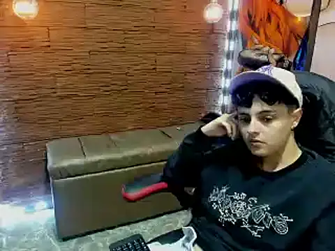 Snapshot of kari_daka chatting on 03/20/25, 11:34 kari daka online show from 03/20/25, 11:34