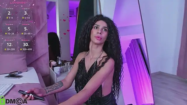 Snapshot of AmeliaMaris chatting on 10/07/25, 06:27 AmeliaMaris online show from 10/07/25, 06:27