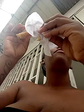 ValkiriaContee online show from 11/05/25, 03:23