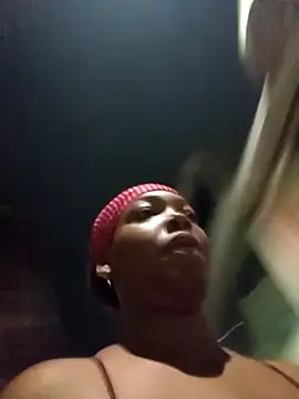 ValkiriaContee online show from 11/17/25, 02:28