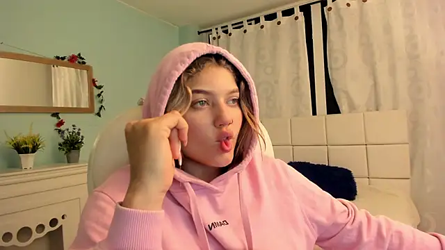 alaia greyy online show from 02/11/25, 02:13