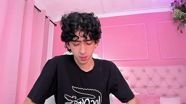Alezzandro  online show from 02/05/25, 01:54