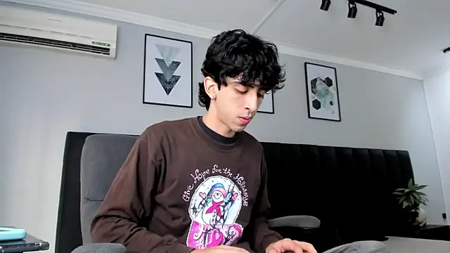 Alezzandro  online show from 03/08/25, 01:47